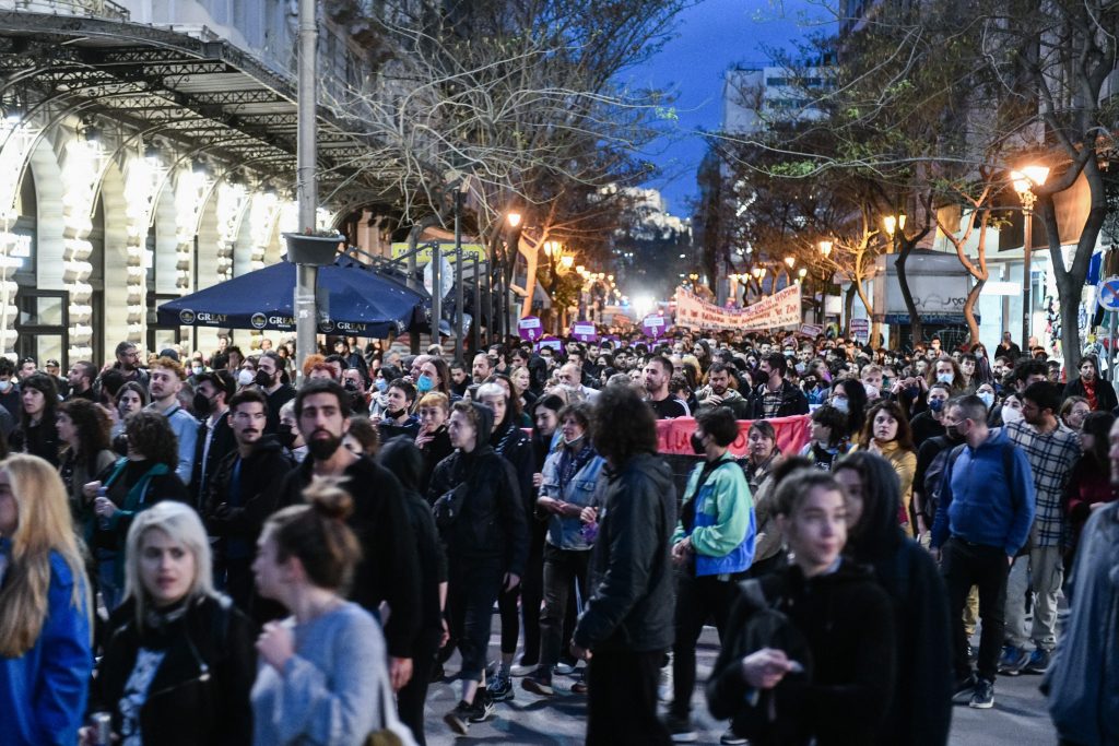 Ζακ Κωστόπουλος: Δυναμική πορεία στον απόηχο της απόφασης – «Οργή και θλίψη η Ζackie θα μας λείψει» (Photos)