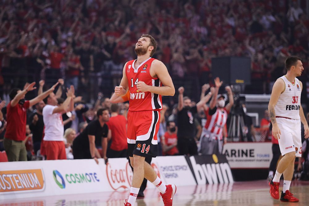 Με Βεζένκοφ η καλύτερη πεντάδα της Euroleague