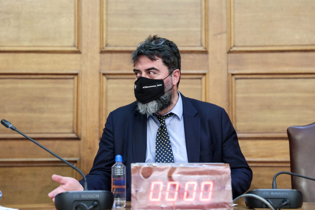 ΣΥΡΙΖΑ: Καταγγελία στη Βουλή για την ανοίκεια επίθεση του Β. Οικονόμου στην Δώρα Αυγέρη