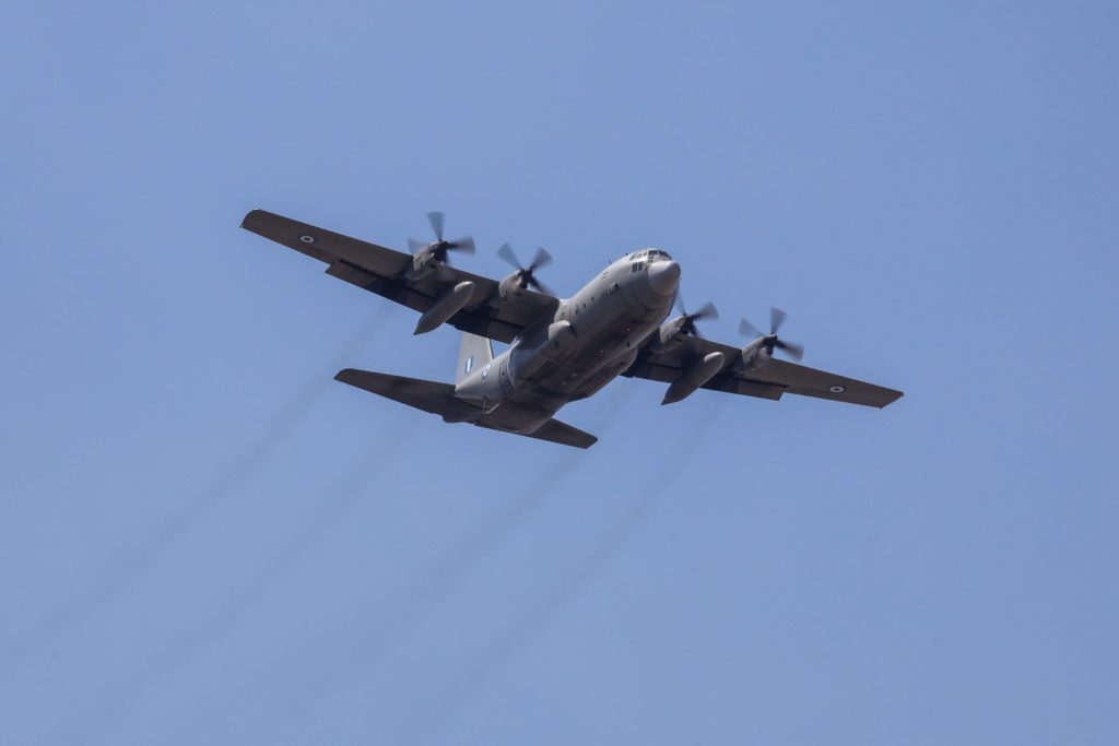Επιτελικό κράτος Μητσοτάκη: Απευθείας ανάθεση της συντήρησης των C-130 της ΕΑΒ σε ιδιωτική εταιρία