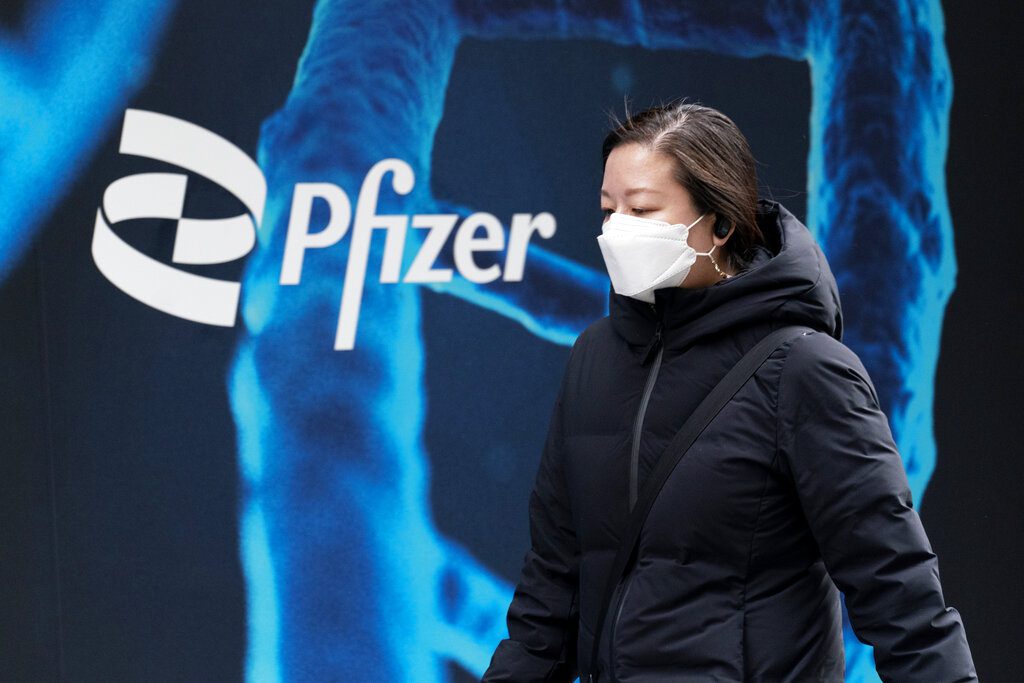 Pfizer: Εμβόλιο και χάπι κορονοϊού «εκτόξευσαν» τα έσοδα της – Αυξημένα κατά 77% σε σχέση με πέρυσι