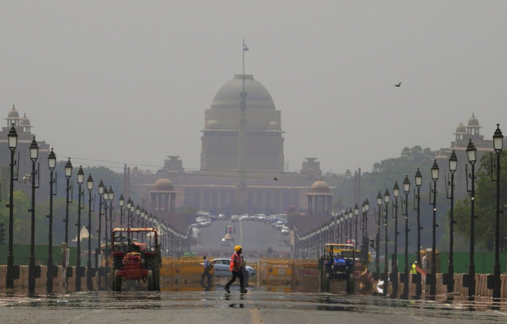 Ακραίος καύσωνας στην Ινδία – Τους 49,2 βαθμούς Κελσίου άγγιξε ο υδράργυρος στο Δελχί