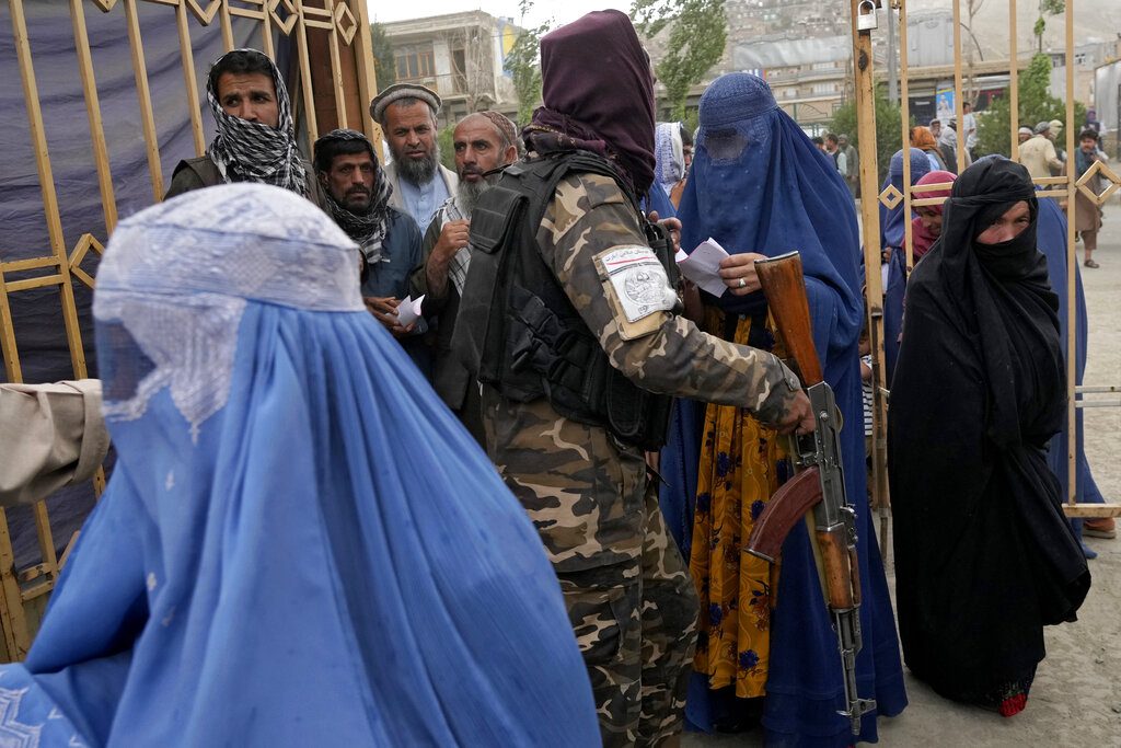 G7 προς Ταλιμπάν: Σταματήστε να περιορίζετε τα δικαιώματα των γυναικών