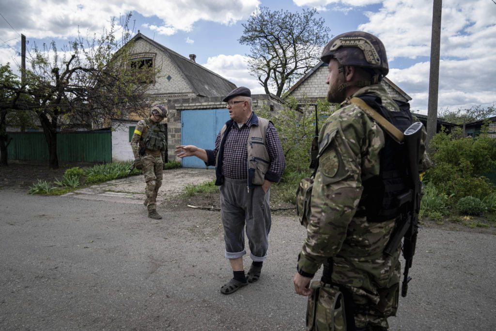 Ουκρανία: Στα όρια του Λουγκάνσκ έφτασαν οι φιλορώσοι αυτονομιστές