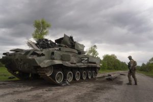 Ουκρανία: Συνεχίζονται οι ρωσικές επιθέσει σε Οδησσό και Χάρκοβο &#8211; Ουκρανικές δυνάμεις απώθησαν Ρώσους συνοριοφύλακες στη Σούμι
