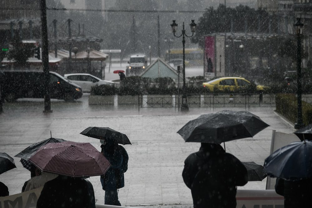 Καιρός: Πρόσκαιρη αλλαγή την Κυριακή με βροχές και καταιγίδες – Ποιες περιοχές θα επηρεαστούν