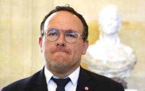 Γαλλία: Ο νέος υπουργός Αλληλεγγύης κατηγορείται για δύο βιασμούς
