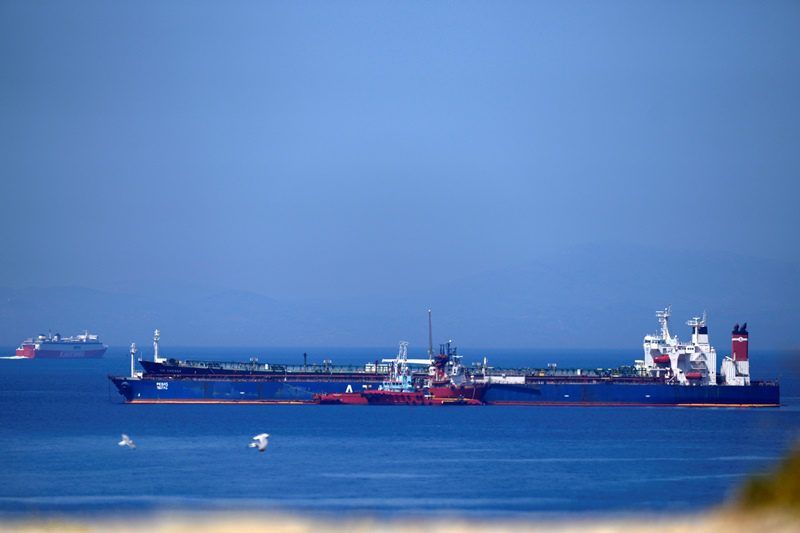 Ιράν: Το πλήρωμα των ελληνικών τάνκερ δεν κρατείται, αλλά βρίσκεται στα πλοία και είναι καλά στην υγεία του