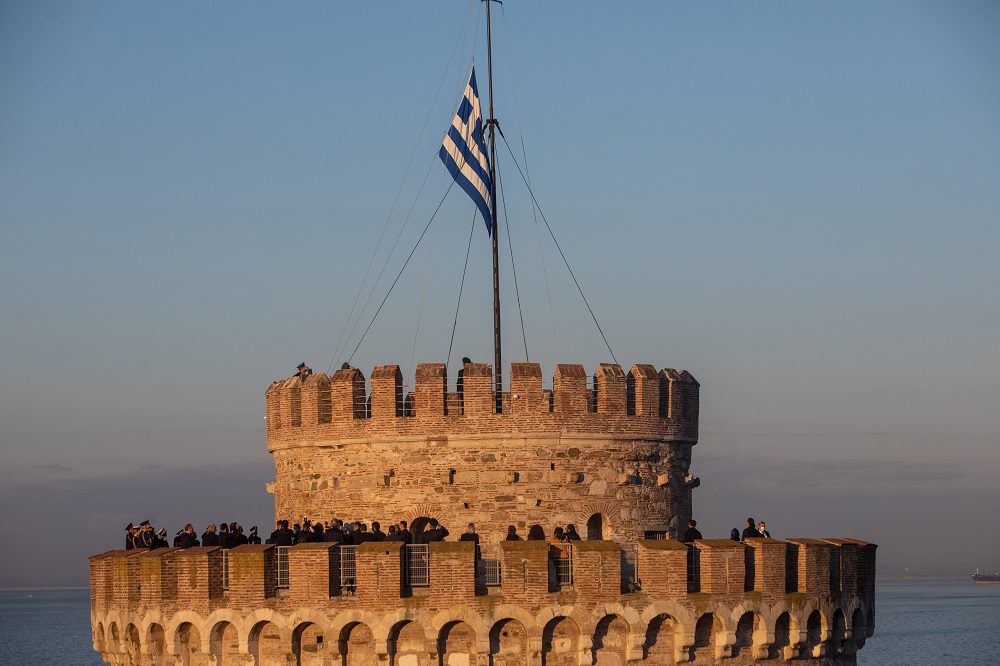Θεσσαλονίκη: Μετά από 7 μήνες έπεσε στο «πορτοκαλί» η διασπορά του κορονοϊού (Διαγράμματα)