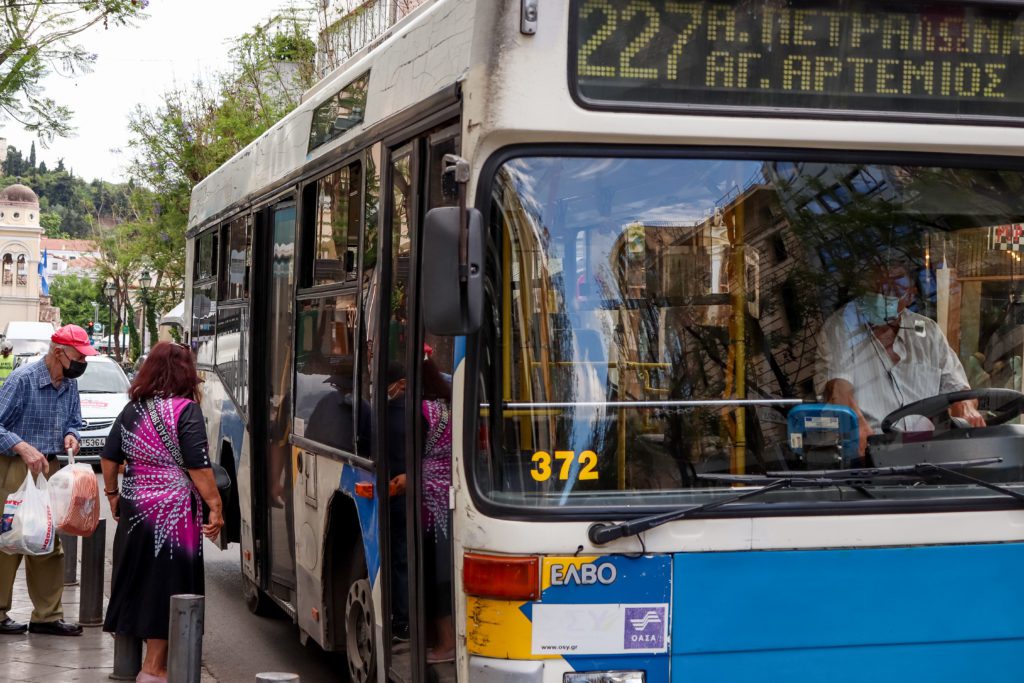 Χωρίς λεωφορεία και τρόλεϊ η Αθήνα λόγω 24ωρης απεργίας