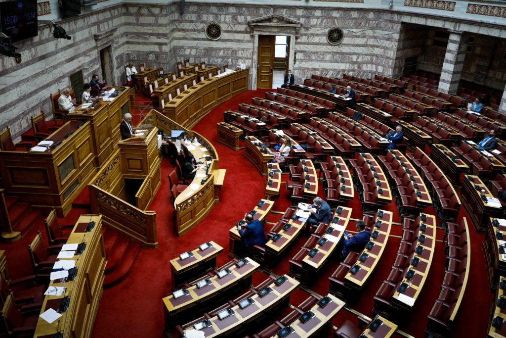 Δεκτό το αίτημα Τσίπρα για τις παρακολουθήσεις – Ανοίγει εκτάκτως η Βουλή στις 22 Αυγούστου