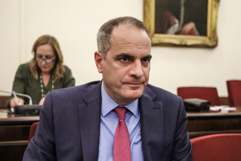 Φίμωση και λογοκρισία στην ΕΡΤ του Ζούλα καταγγέλλει ο Δάρρας