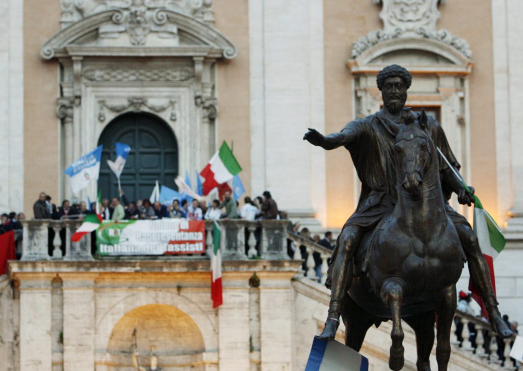 Ιταλία: Κέρδη για την δεξιά στις δημοτικές εκλογές