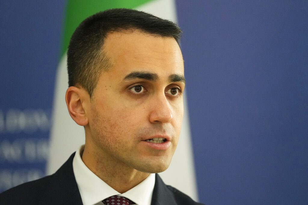 Ιταλία: «Σχίσμα» στα Πέντε Αστέρια, ξεχωριστή κοινοβουλευτική ομάδα ο Ντι Μάιο