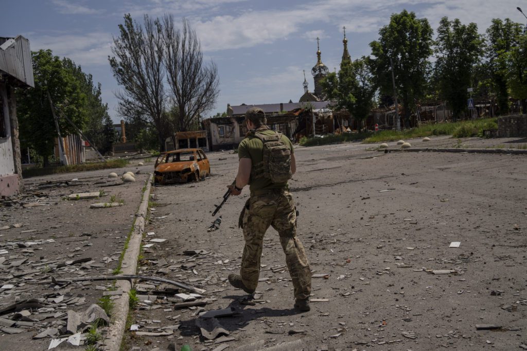 Ουκρανία: Σφοδρές συγκρούσεις στο Σεβεροντονέτσκ – Εκρήξεις στο Μικολάιφ