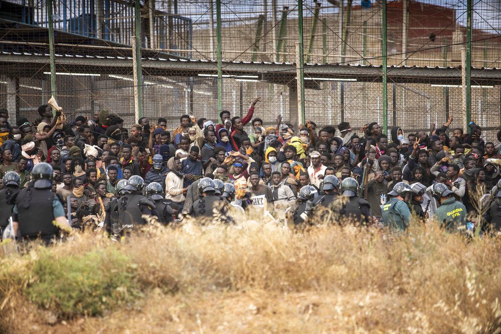 ΟΗΕ: «Yπερβολική χρήση βίας» εναντίον προσφύγων και μεταναστών στο Μαρόκο και την Ισπανία