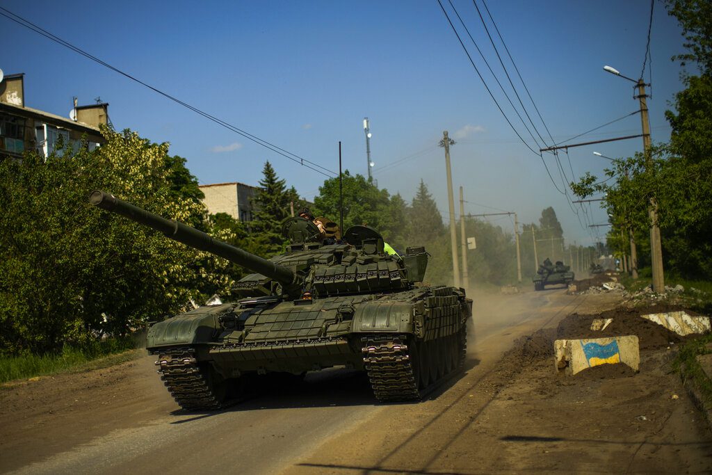 Ουκρανία: Εκρήξεις συγκλόνισαν το Κίεβο – Σκληρές μάχες για τον έλεγχο του Σεβεροντονέτσκ