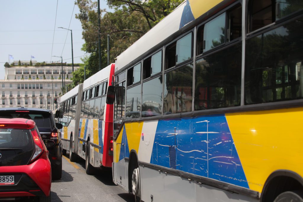 Σεξιστική επίθεση οδηγού λεωφορείου σε γυναίκα για το ντύσιμό της