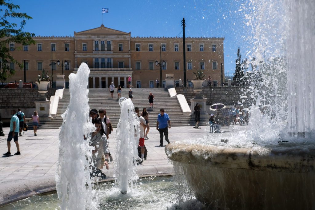 Έρχεται καύσωνας: Προειδοποίηση Meteo για πολύ υψηλές θερμοκρασίες μέχρι το τέλος Ιουλίου