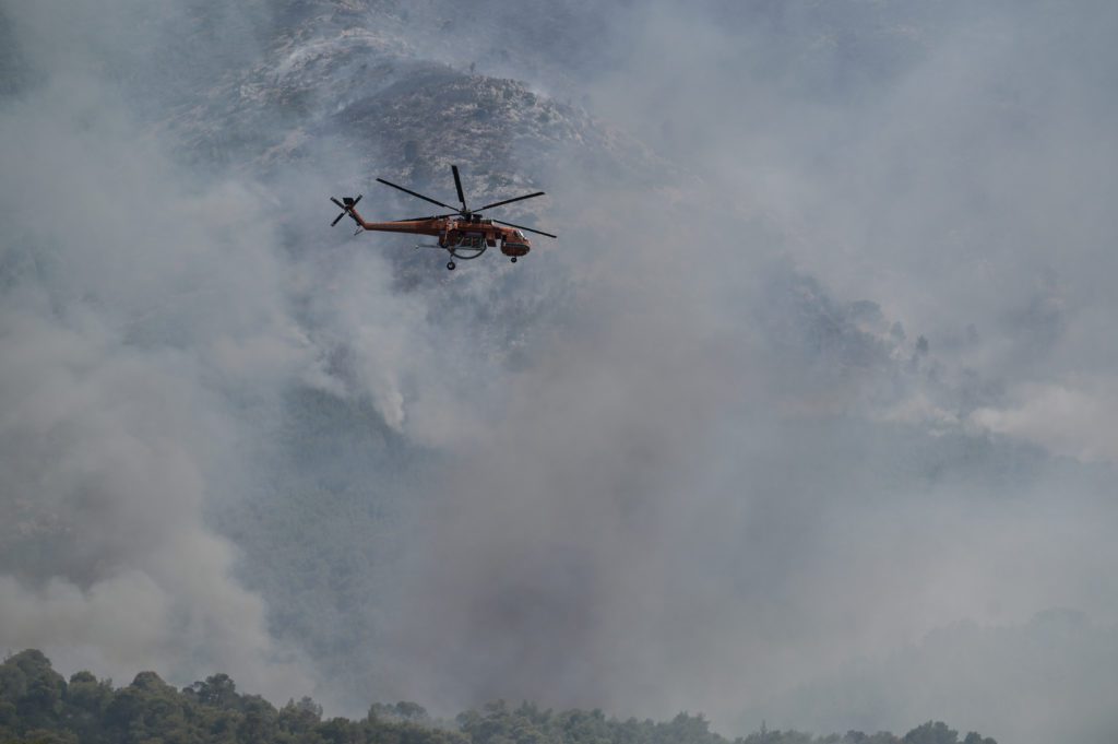 Φωτιά στη Ζαχάρω Ηλείας – Συναγερμός στην πυροσβεστική