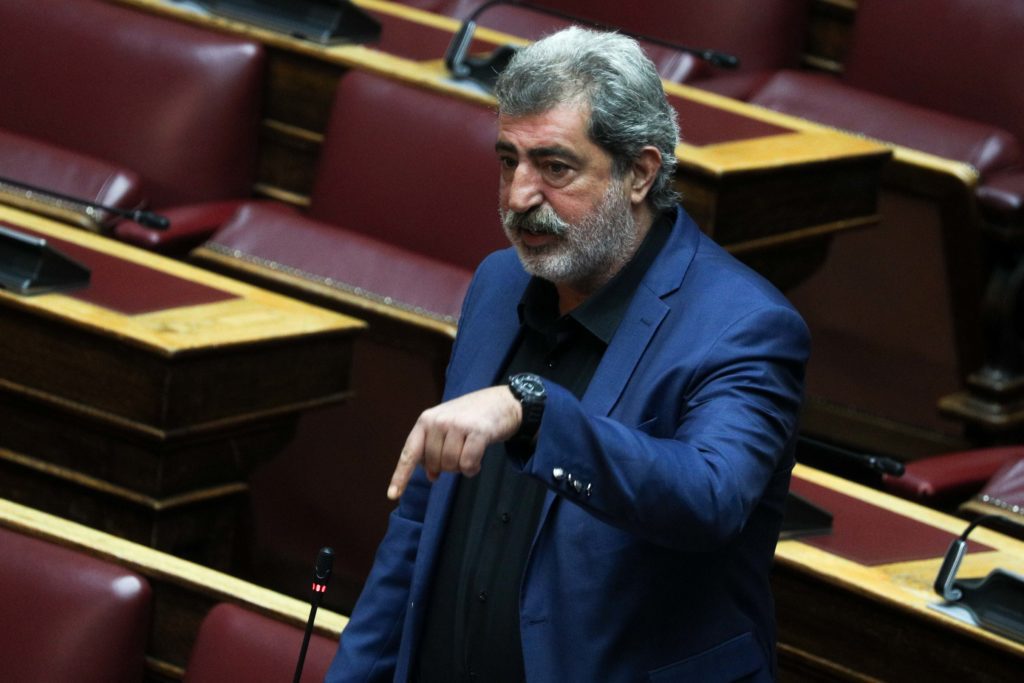 Παρέμβαση Πολάκη για καταγγελία Ανδρουλάκη: «Η Βουλή να ελέγξει τα κινητά των βουλευτών»