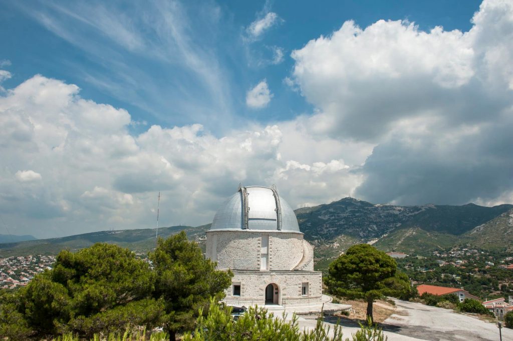 Εκκενώθηκε το Εθνικό Αστεροσκοπείο Αθηνών στην Πεντέλη