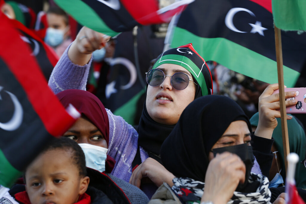 Διαδηλωτές εισέβαλαν στο κοινοβούλιο της Λιβύης
