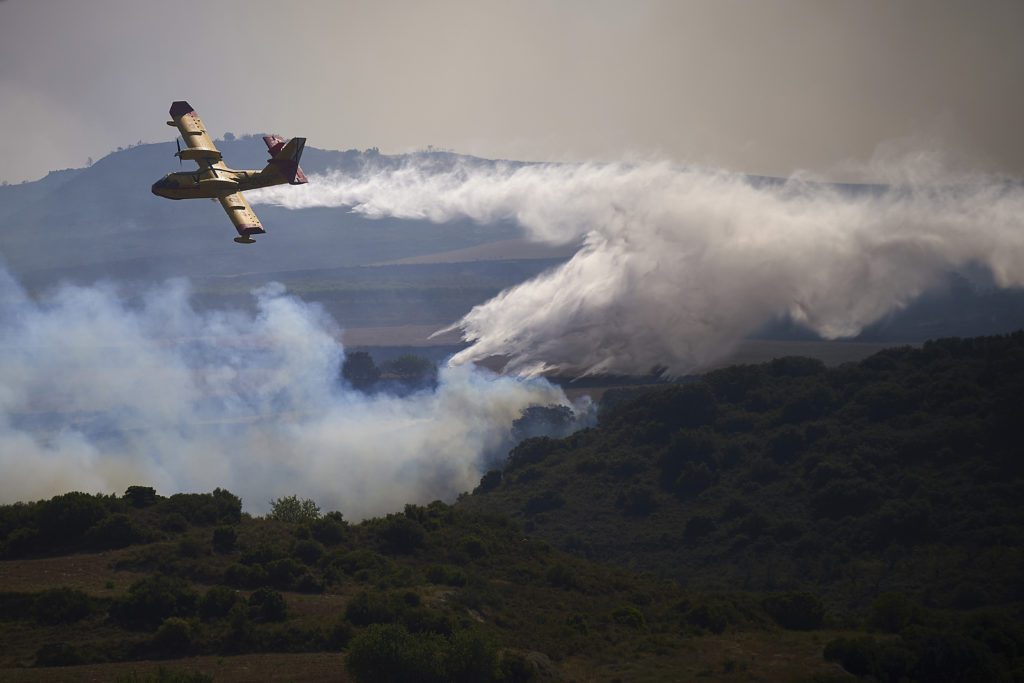 Σε κλοιό καύσωνα και πυρκαγιών Ισπανία και Πορτογαλία