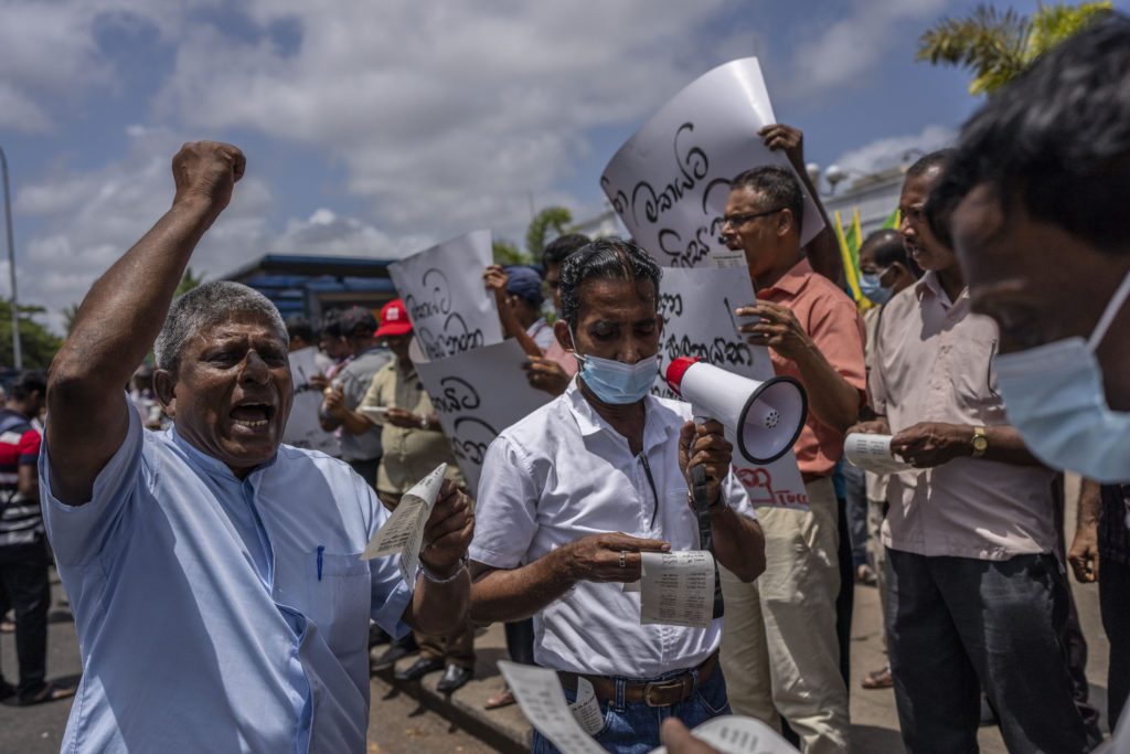 Σρι Λάνκα: Κατάσταση έκτακτης ανάγκης εν μέσω μαζικών διαδηλώσεων