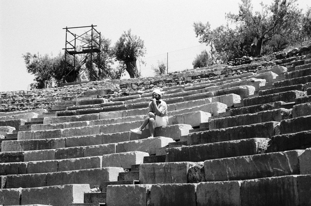 «Φάκελος Βάνκαου» σε σκηνοθεσία Σύλλα Τζουμέρκα στη Μικρή  Επίδαυρο