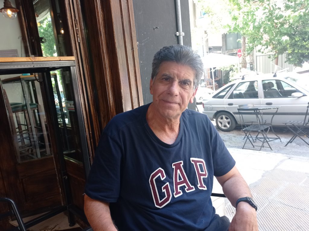 Γιάννης Μπέζος: «Η Αριστερά έχει –και πρέπει να έχει– κινηµατικό χαρακτήρα»