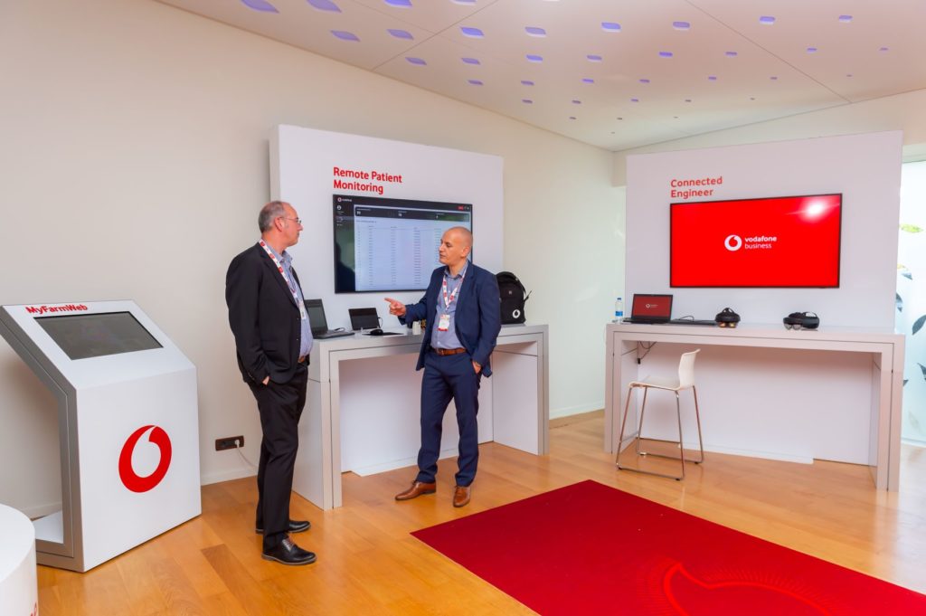 Η Vodafone παρουσιάζει πρωτοβουλίες και λύσεις για απελευθέρωση των ψηφιακών προοπτικών της Ελλάδας