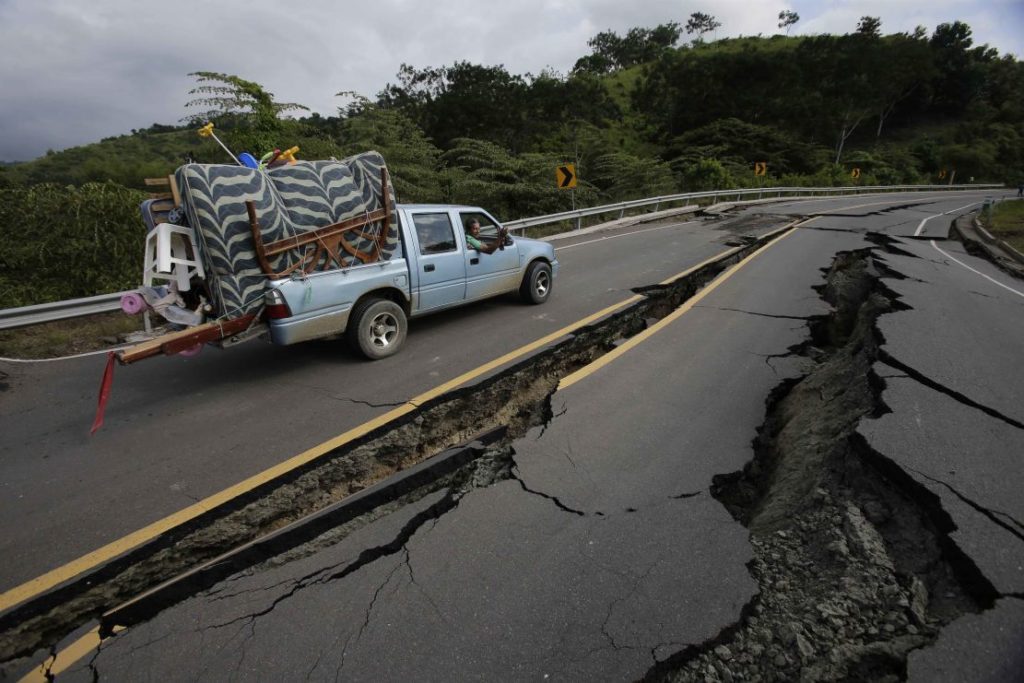 Ισημερινός: Ισχυρός σεισμός 6,1 Ρίχτερ ταρακούνησε τη χώρα