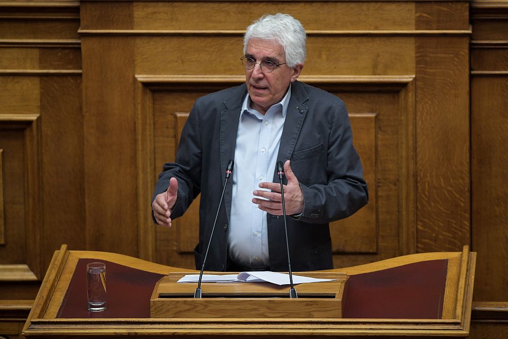 Στην αντεπίθεση ο Παρασκευόπουλος: Απαντά με προσφυγή στη Δικαιοσύνη