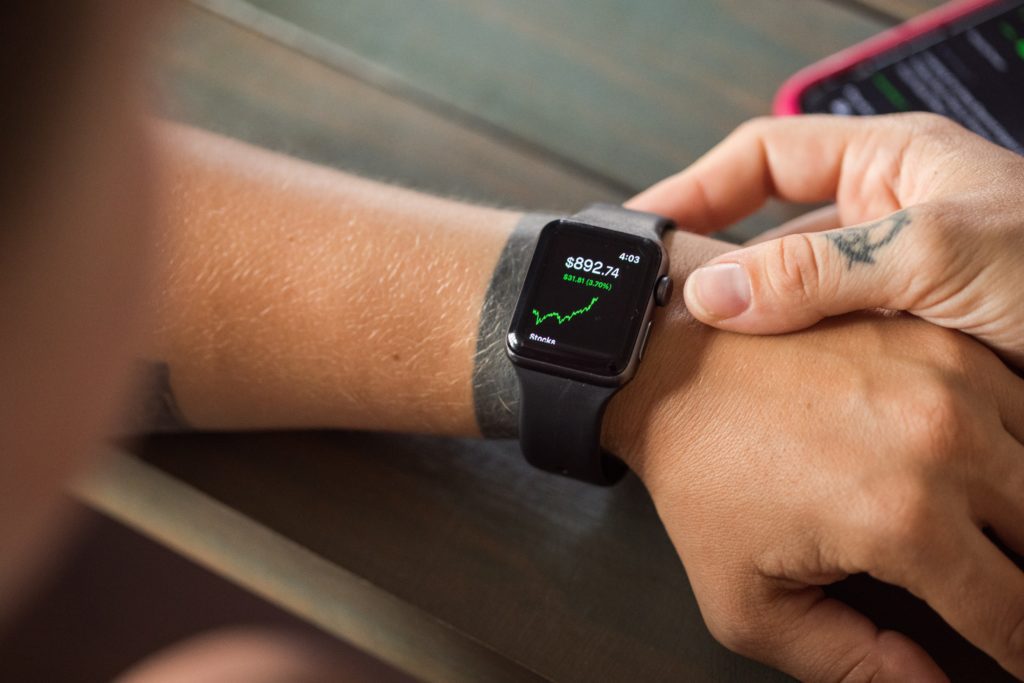 Πόσο έξω πέφτουν στη μέτρηση θερμίδων τα fitness trackers;