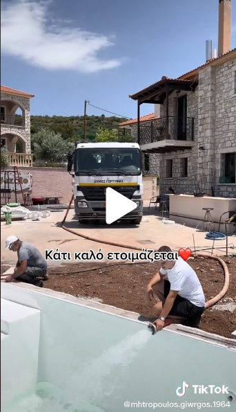 Γορτυνία: Δήμαρχος στέλνει υδροφόρα για να γεμίσει με νερό την πισίνα επιχειρηματία-φιλου του (Video και φωτογραφίες)