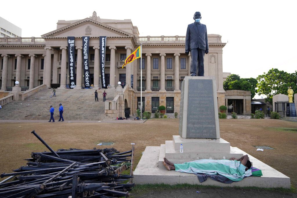 Σρι Λάνκα: Ξεκινά η κοινοβουλευτική διαδικασία εκλογής νέου προέδρου