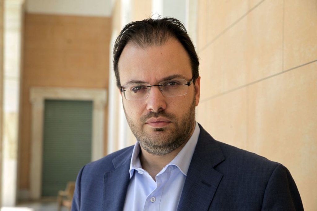 Πολιτική αλλαγή για να απαλλαγούμε από την κυβέρνηση των συμφερόντων