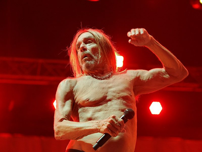 Για τη βραδιά που εμφανίστηκε ο Iggy Pop στο Release Athens Festival