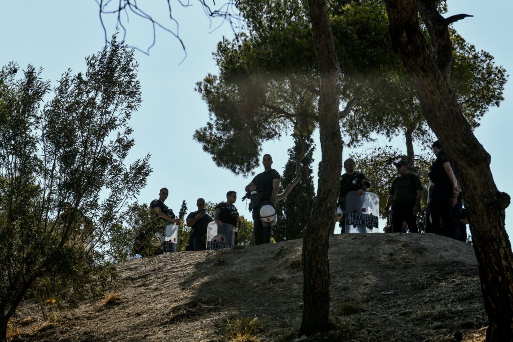 Ανοιχτή Πόλη: Ο Μπακογιάννης δίνει «προς υιοθεσία» τον λόφο του Στρέφη στο ιδιωτικό συμφέρον