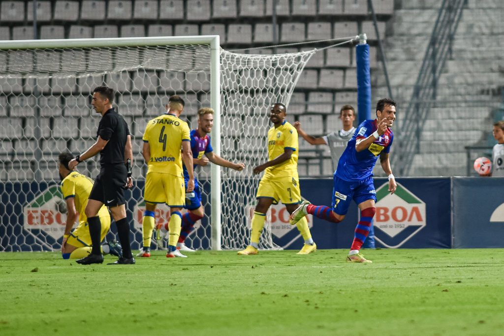 Συναρπαστική πρεμιέρα στη Super League: Βόλος – Αστέρας Τρίπολης 3-3