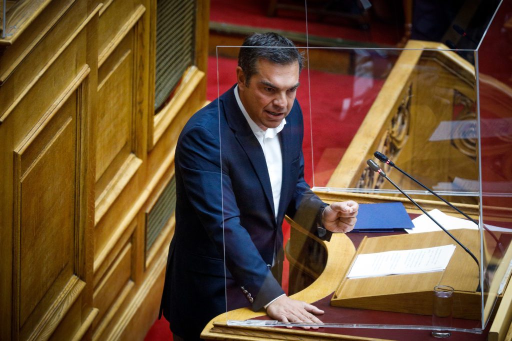 Βουλή: O Τσίπρας του έδωσε τον λόγο αλλά ο Μητσοτάκης δεν απάντησε αν ο Ανδρουλάκης είναι «πράκτορας ξένων συμφερόντων» (Video)