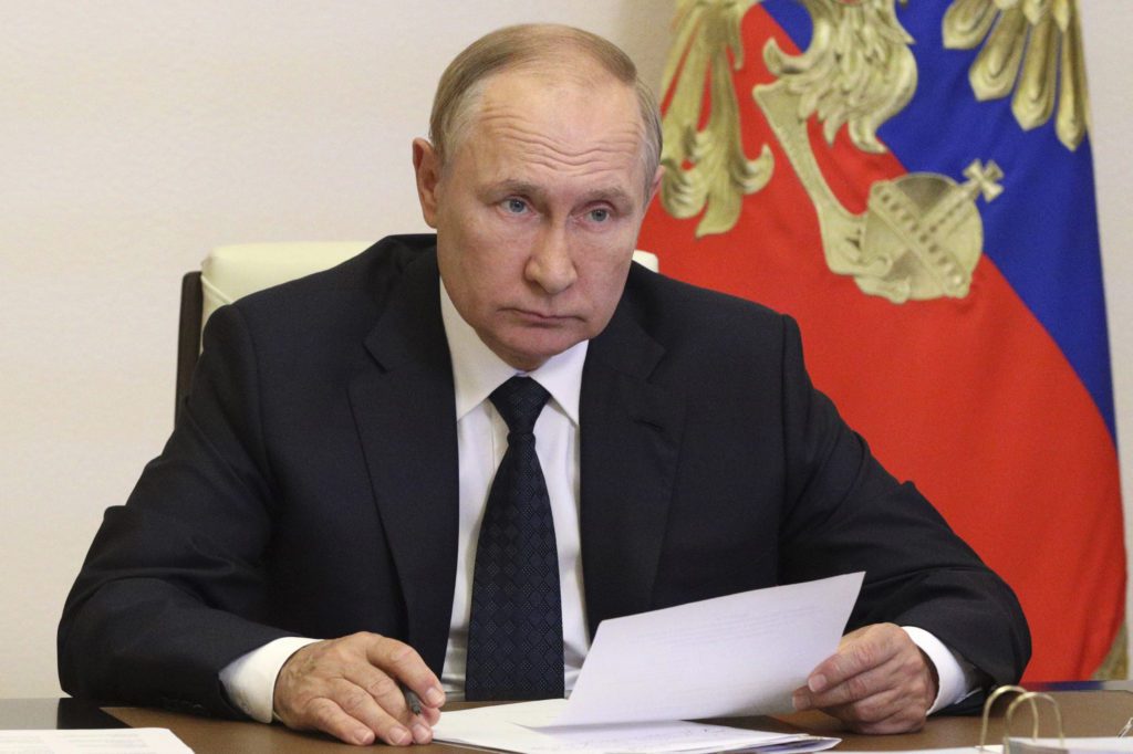 Ο Πούτιν απαντά στη Δύση με διάταγμα για το πλαφόν στο ρωσικό πετρέλαιο