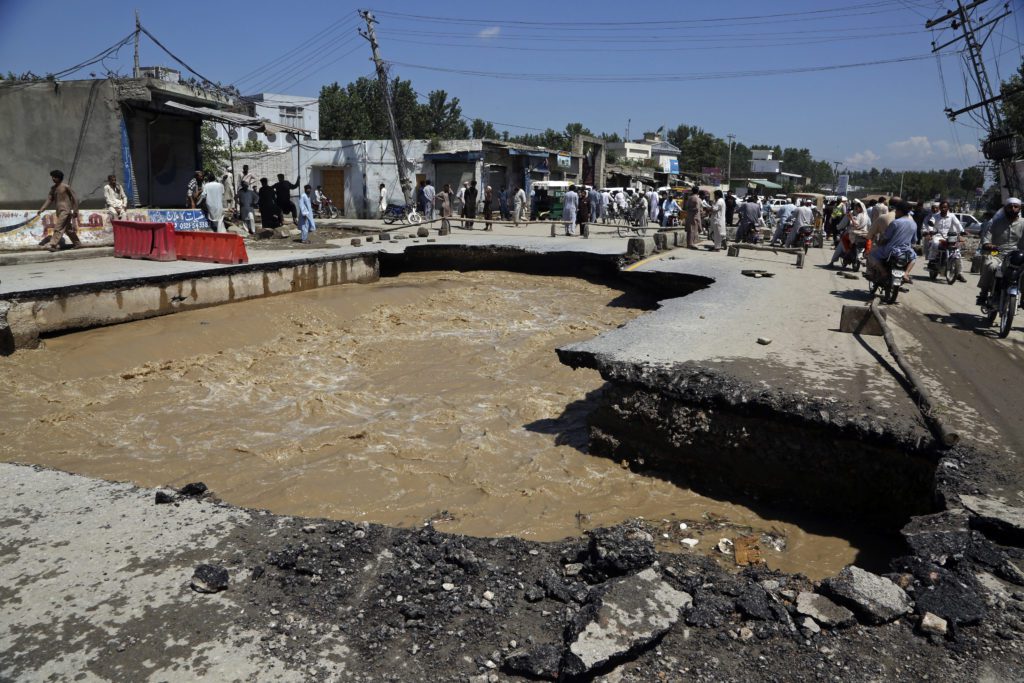 Πακιστάν: Η χώρα θα χρειαστεί πάνω από 10 δισ. δολάρια για την αποκατάσταση των ζημιών μετά τις πλημμύρες