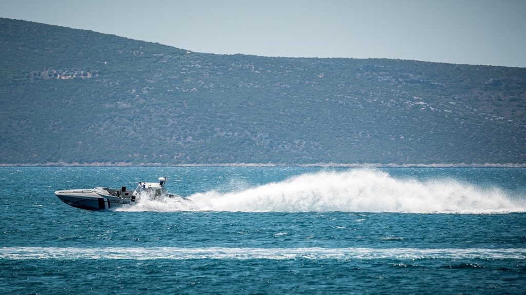 Χειρουργήθηκε στο ΚΑΤ ο 15χρονος που τραυματίστηκε από ταχύπλοο στην Άνδρο