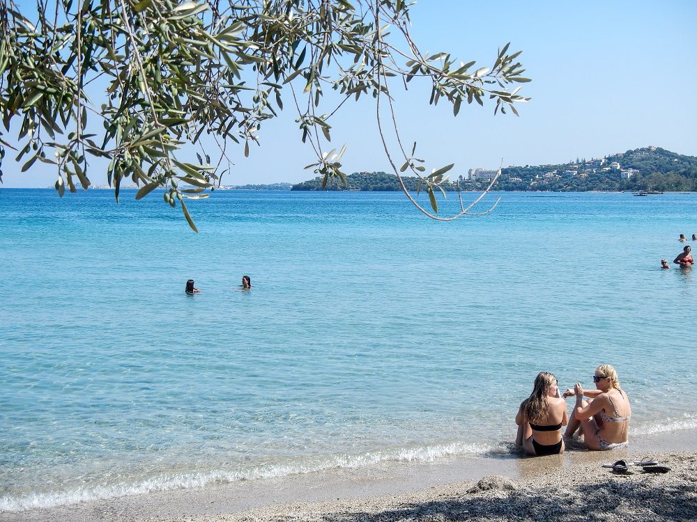 Καιρός: Υψηλές θερμοκρασίες και βοριάδες έως 6 μποφόρ