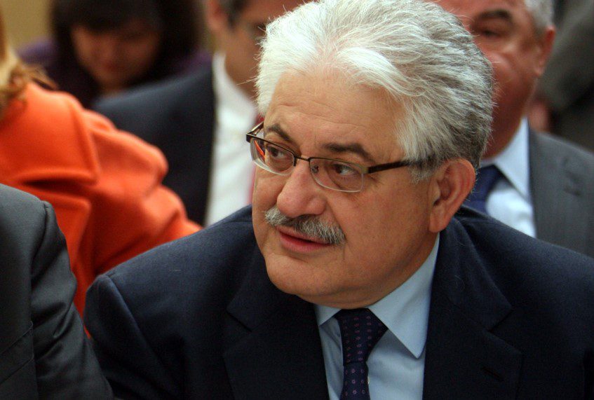 Σε γραμμή ΣΥΡΙΖΑ-ΠΑΣΟΚ ο Τζαβάρας για την κατάργηση της τροπολογίας κάλυψης της ΕΥΠ