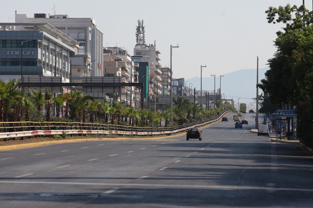 Άδειασε η Αθήνα λόγω Δεκαπενταύγουστου – Αυξημένη κίνηση σε εθνικές οδούς και λιμάνια το τριήμερο