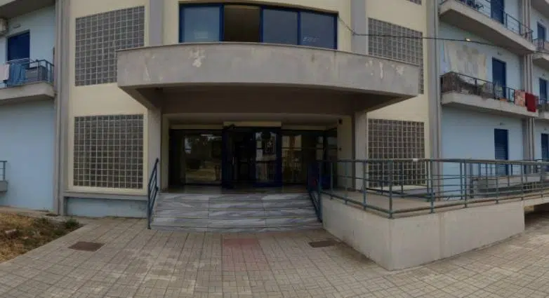Πάτρα: Φοιτητές έκρυψαν τη μητέρα τους στην Εστία του Πανεπιστημίου για να τη σώσουν από τον πατέρα τους
