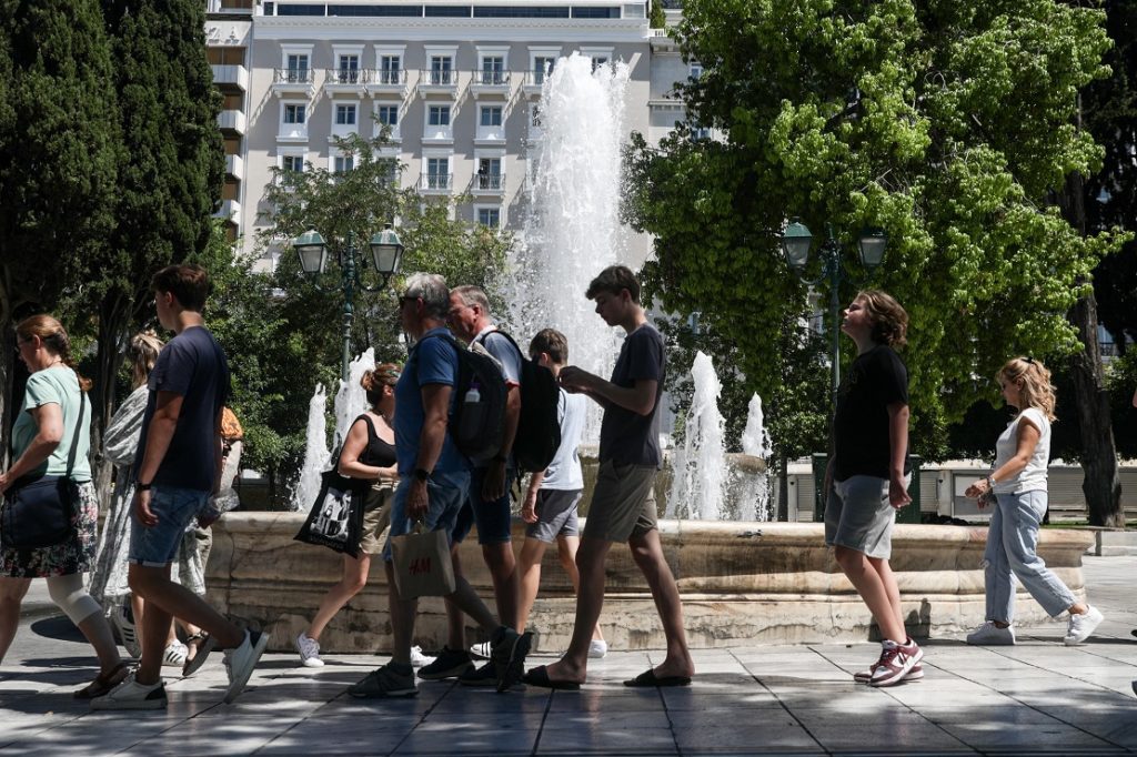 Κορονοϊός: Έντονη ανησυχία των ειδικών για διασπορά και κρυφά κρούσματα – «Ίσως το μεγαλύτερο πανδημικό κύμα»